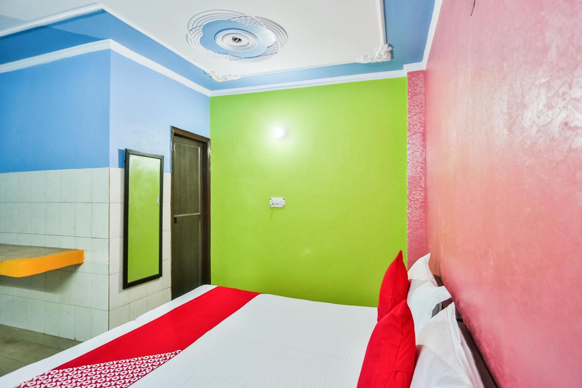 Hotel O Lotus Home Stay New Delhi Exterior photo